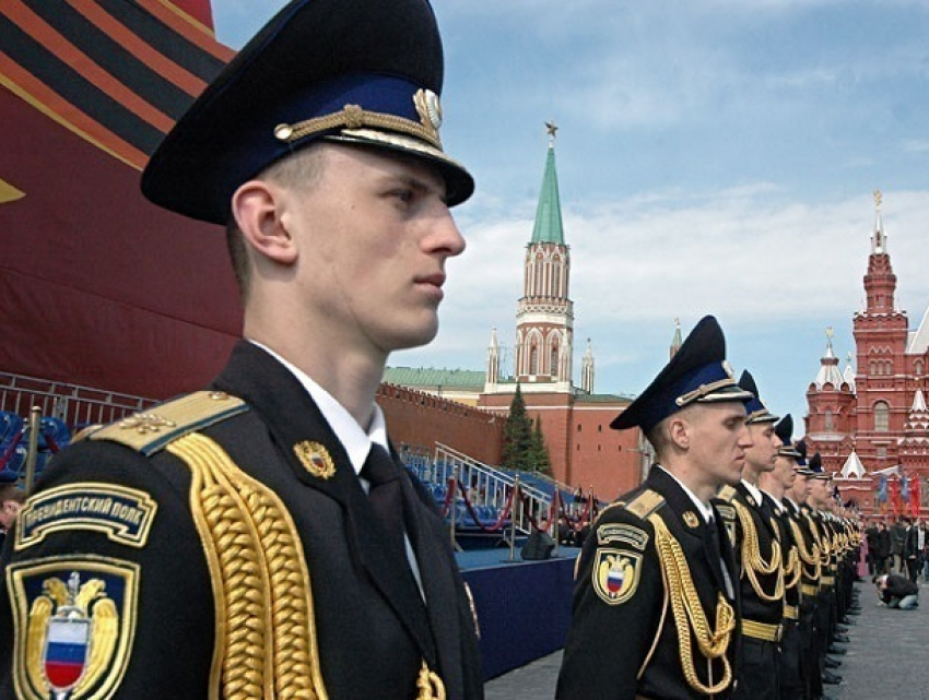 В президентский полк Кремля прошли пятнадцать представителей Ростовской области