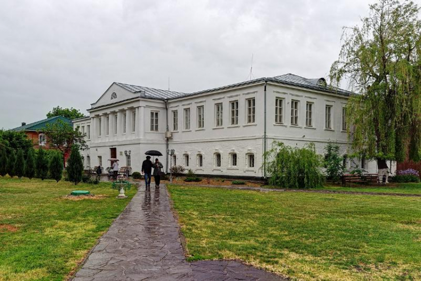В Ростовской области не успели в срок отдать РПЦ здание фондохранилища музея в Старочекасской