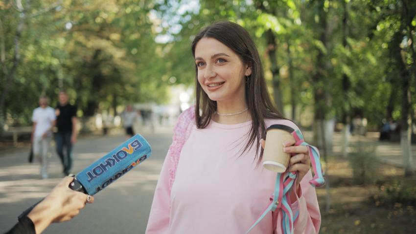 Норм или стрем: ростовчане высказались, кто должен платить в отношениях и браке