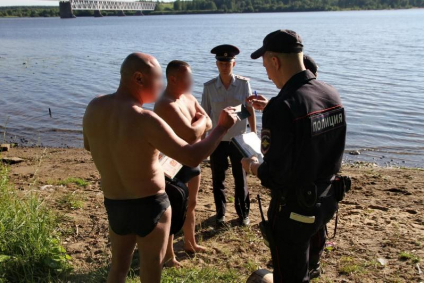 Логвиненко призвал полицию штрафовать пьяные компании на пляжах