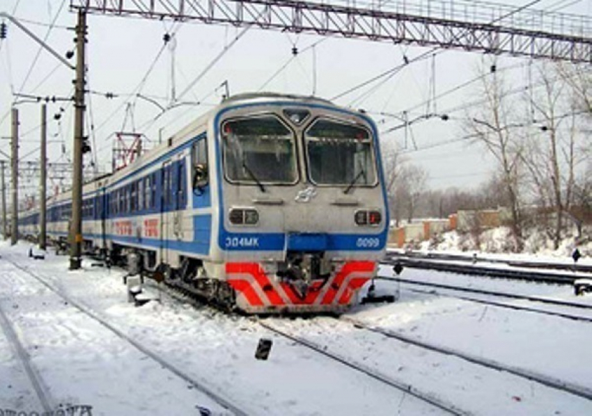 В Ростове из-за непогоды задерживается прибытие поезда № 104 сообщением Адлер-Москва