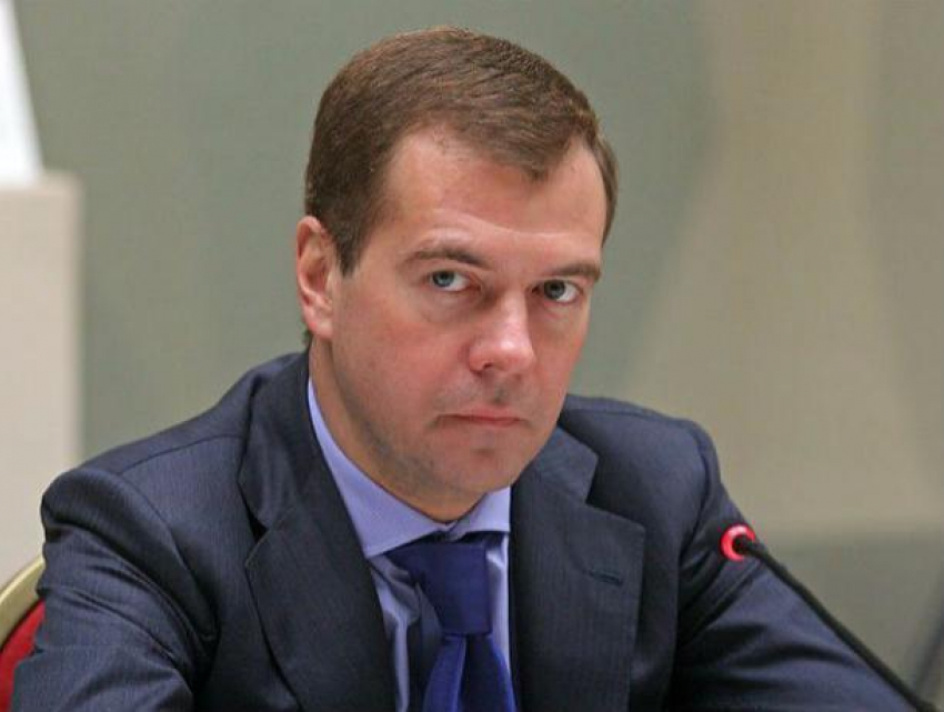 Премьер России рассказал о знаменитых репризах умершего в Ростове Олега Попова