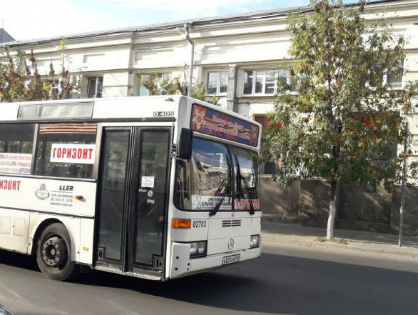 Оплату по терминалу «для избранных» предложили пассажирам в ростовском автобусе