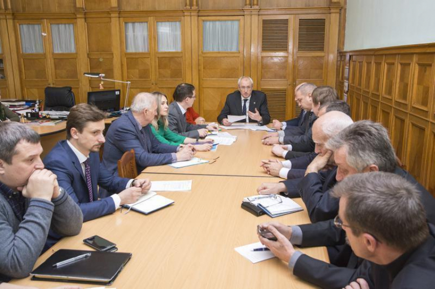 Власти Ростова ищут инвесторов, готовых помочь обманутым дольщикам