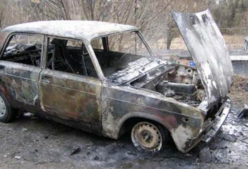 Угнанная в Ростове «семерка» сгорела после преступления