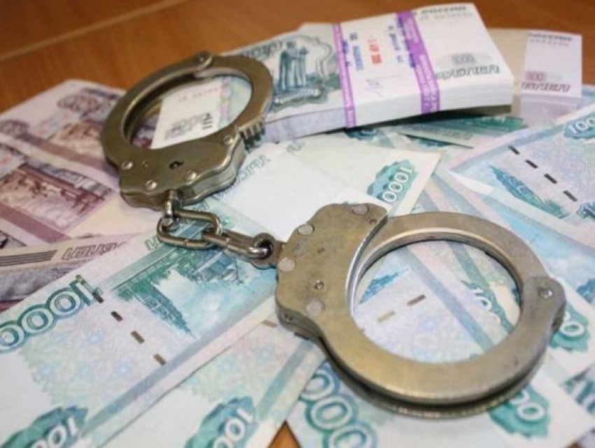 Житель Ростова незаконно обернул 700 млн рублей через подставные фирмы