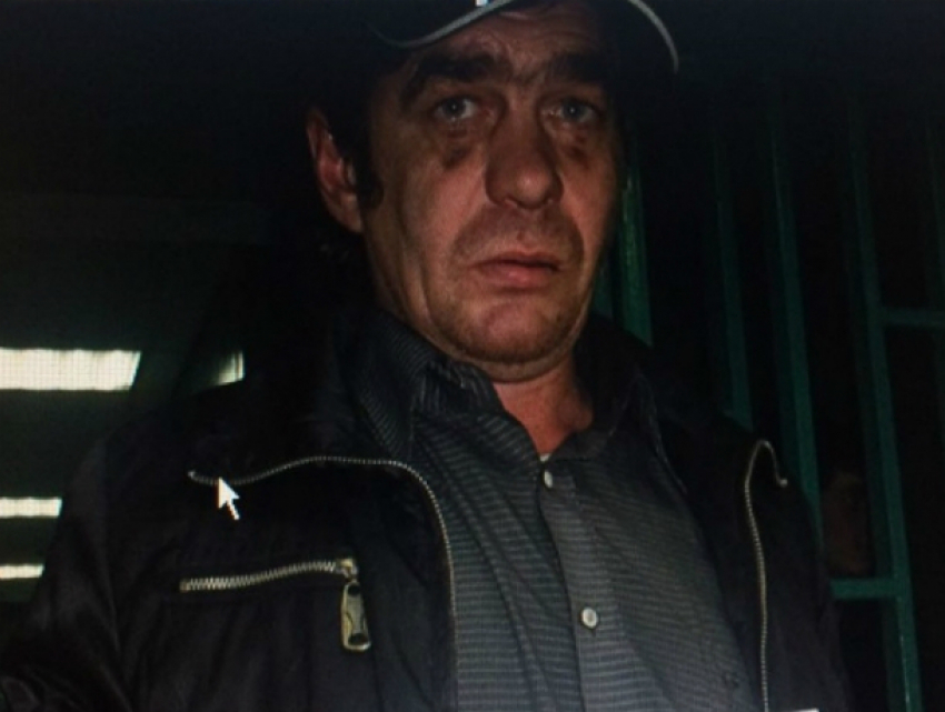 Зеленоглазый мужчина с черными волнистыми волосами пропал в Ростове