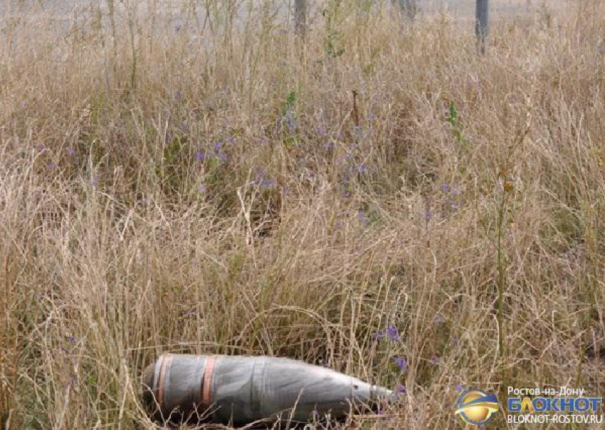 Неразорвавшийся украинский снаряд найден на строящемся КПП в Ростовской области. Фоторепортаж