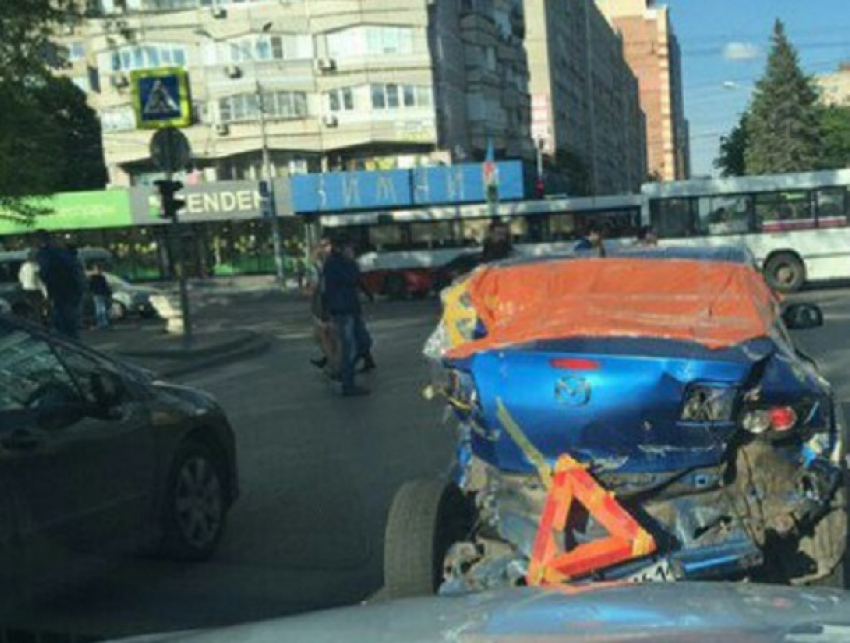 Жуткий автокадавр из Японии испугал и рассмешил жителей центра Ростова