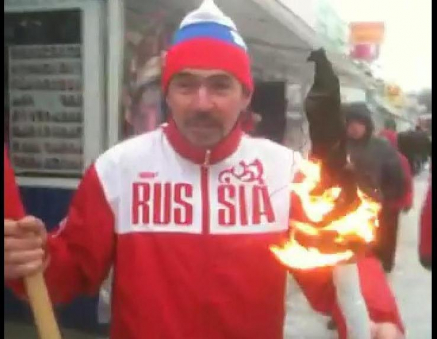 Видео эстафеты Олимпийского огня на Нахичеванском рынке Ростова набирает популярность среди пользователей Ютуба