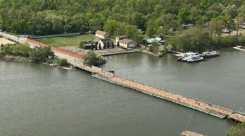 В Ростове из-за непогоды перекрыли въезд на Зеленый остров