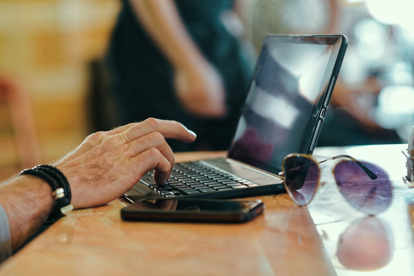 Жителя Новочеркасска оштрафовали за записи в соцсетях