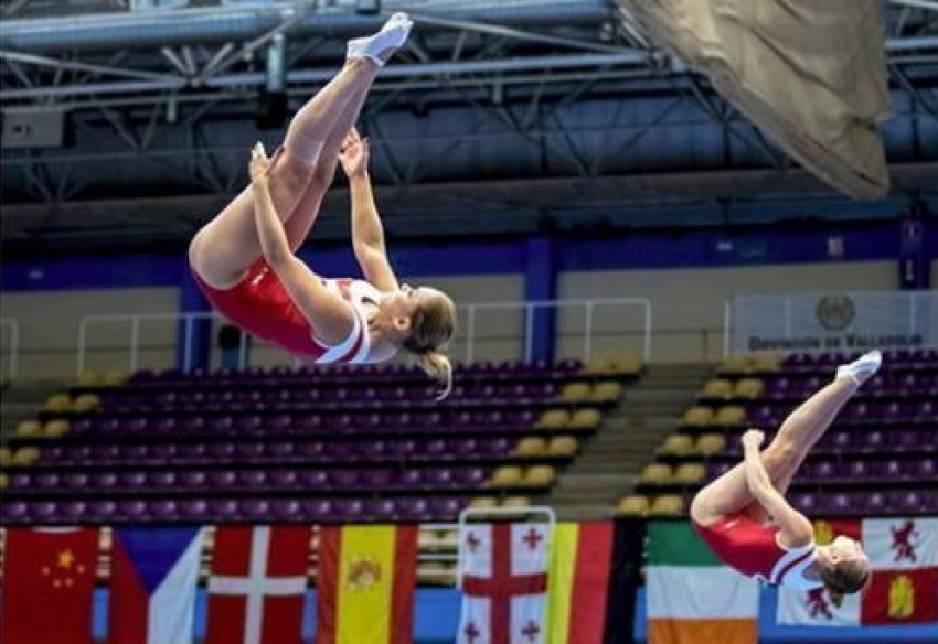 Ростовчанки выиграли 4 медали на соревнованиях по прыжкам на батуте