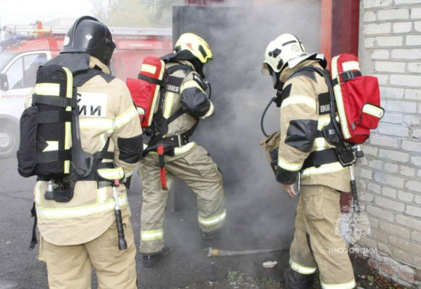5 пожаров потушили огнеборцы Ростовской области за сутки