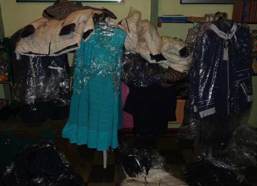 В Ростовской области задержали мужчину, который контрабандой возил одежду из Украины