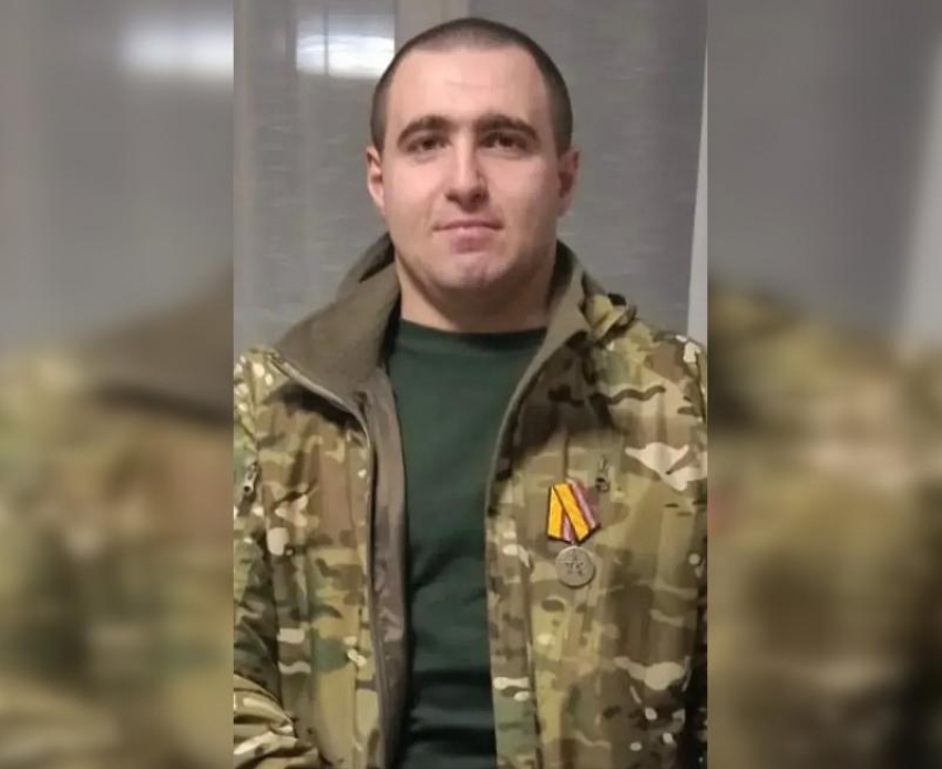 С погибшим контрактником Олегом Козаевым прощается Ростовская область  