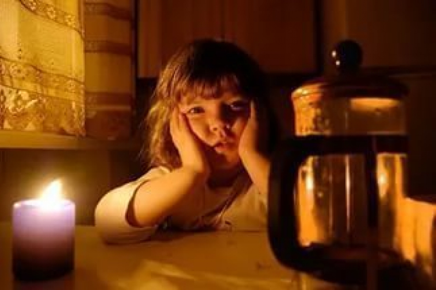 Десятки улиц в Ростове на три дня останутся без электричества 