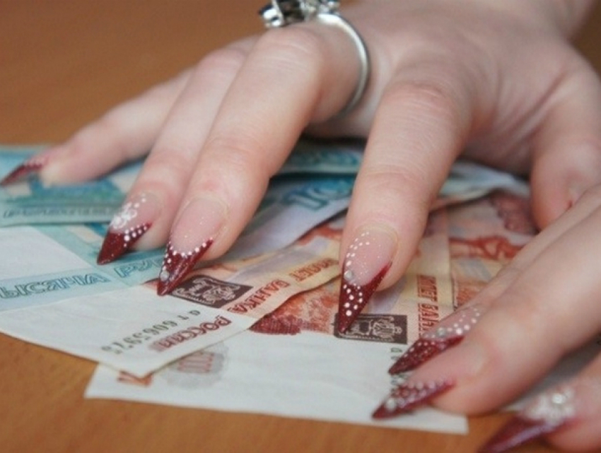 Миллион рублей заплатили ростовчанки за эликсир молодости мошеннице из салона красоты