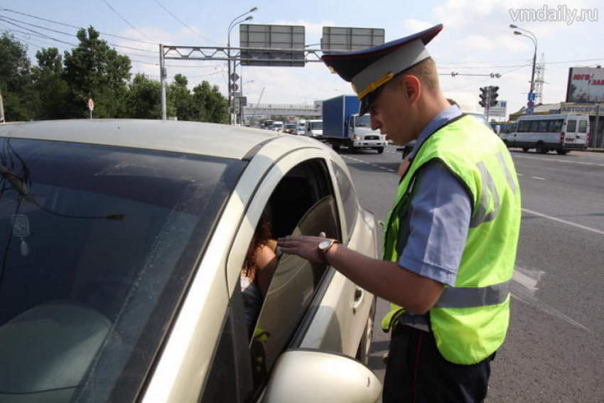 В Ростовской области инспектор ДПС  вымогал тысячу рублей  