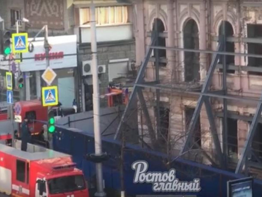 В центре Ростова горело здание редакции газеты «Приазовский край»