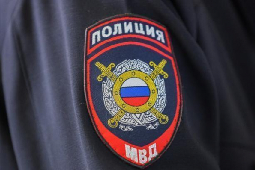 Гость украл у ростовчанки шубу пока она накрывала на стол