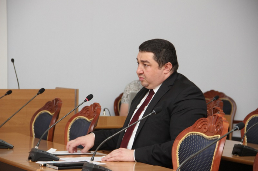 Начальник управления торговли Ростова отказался давать «право первой ночи» владельцам незаконных НТО