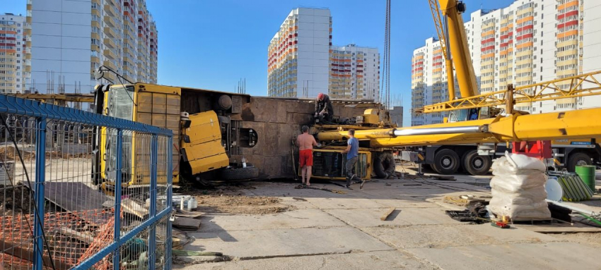 Пострадавший при крушении автокрана дом в Суворовском отремонтируют до 23 мая