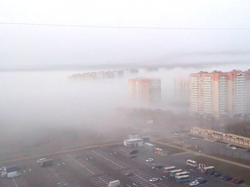 Ростов «утонул» в мистическом тумане