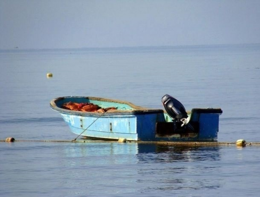 Рыбака с раскроенным от страшного удара черепом нашли мертвым в Таганрогском заливе