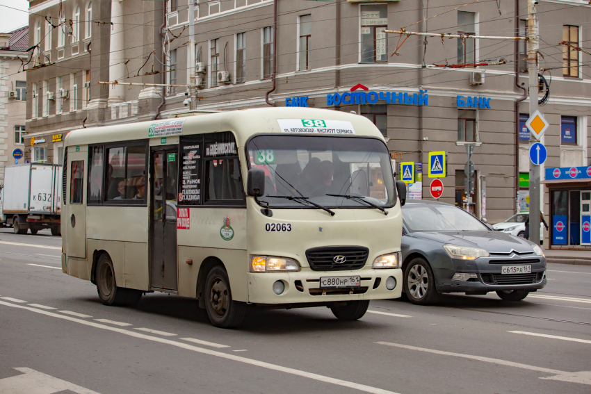 В Ростове перевозчикам пригрозили расторжением контрактов за недостаток транспорта на маршрутах