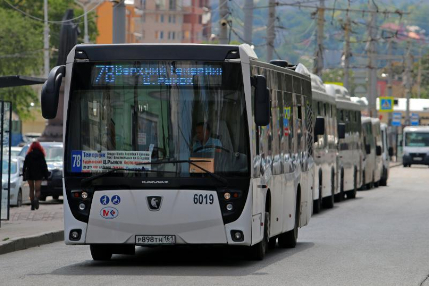 Водители автобусов в Ростове могут остаться без зарплаты из-за коронавируса