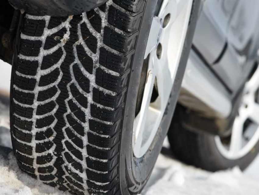 Ростовских автомобилистов не будут штрафовать за летнюю резину зимой
