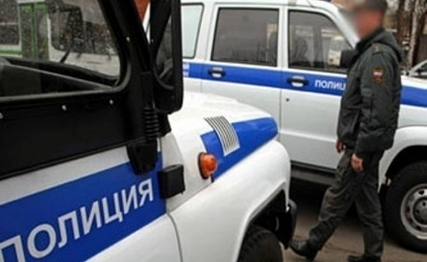27-летний ростовчанин «заминировал» автомобиль и угрожал сотрудникам полиции газовым пистолетом