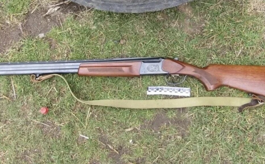 Дончанин попытался застрелить знакомого из охотничьего ружья, но потерпевший успел увернуться