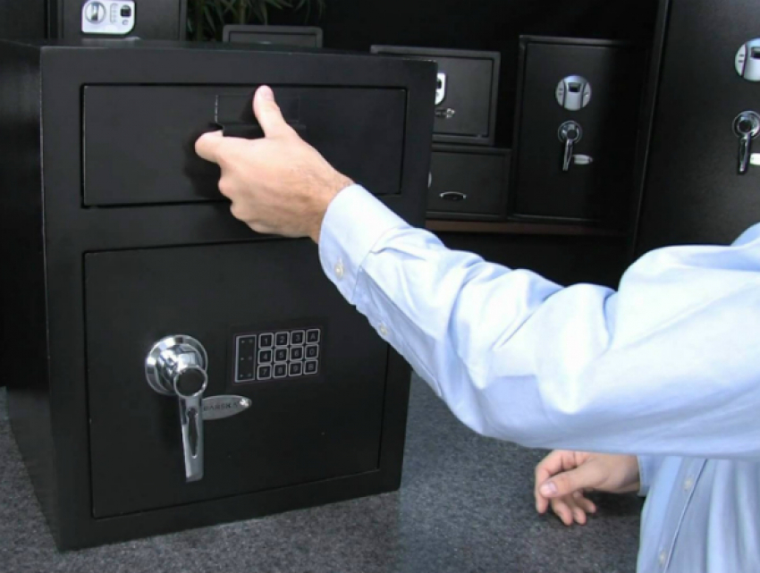 Сейф с лежащим рядом ключом соблазнил на преступление жителя Ростовской области