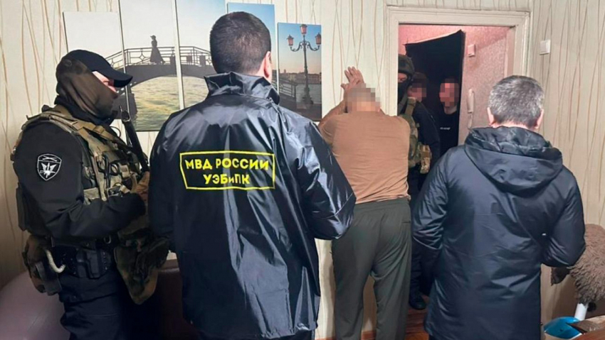 Преподаватели и юрист из Ростова провернули аферу на 28 млн рублей с банковскими кредитами в Адыгее