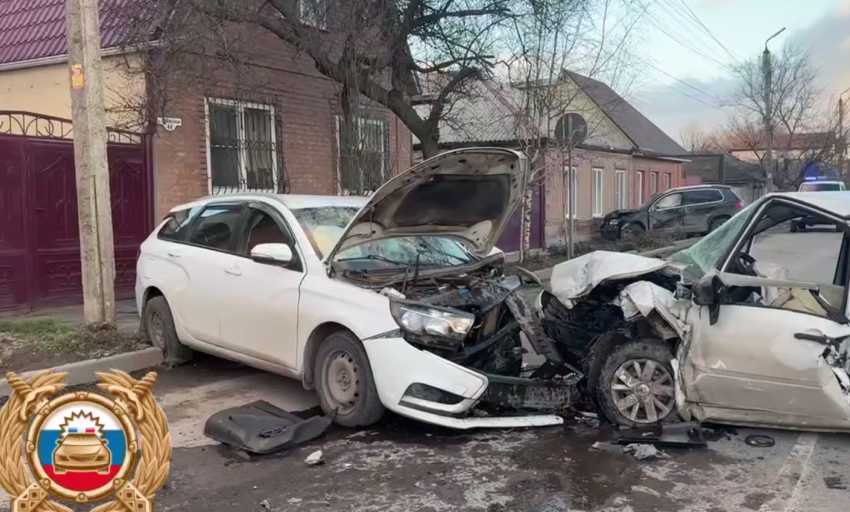 В жестком тройном ДТП погиб водитель «Лады Гранта» в Таганроге