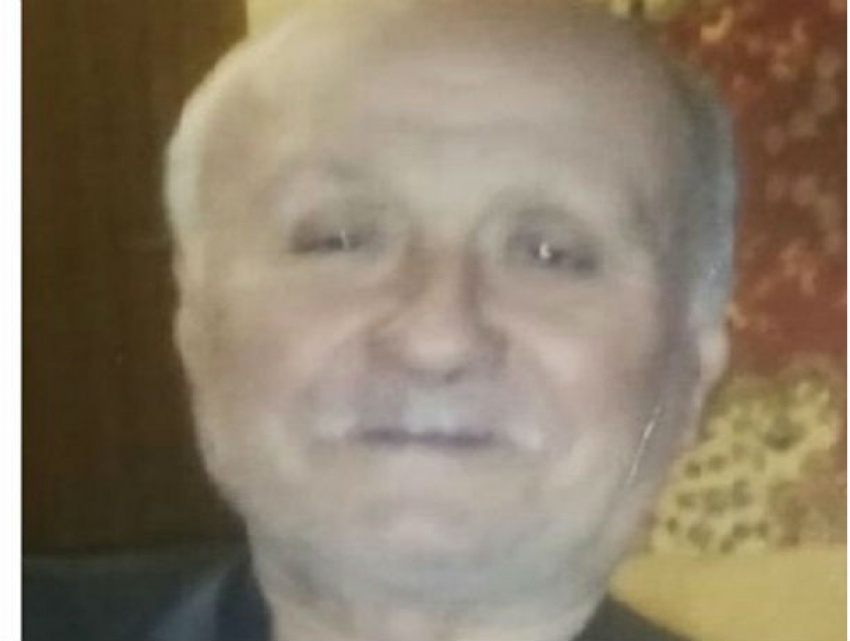 Худощавого 81-летнего пенсионера разыскивают в Ростове