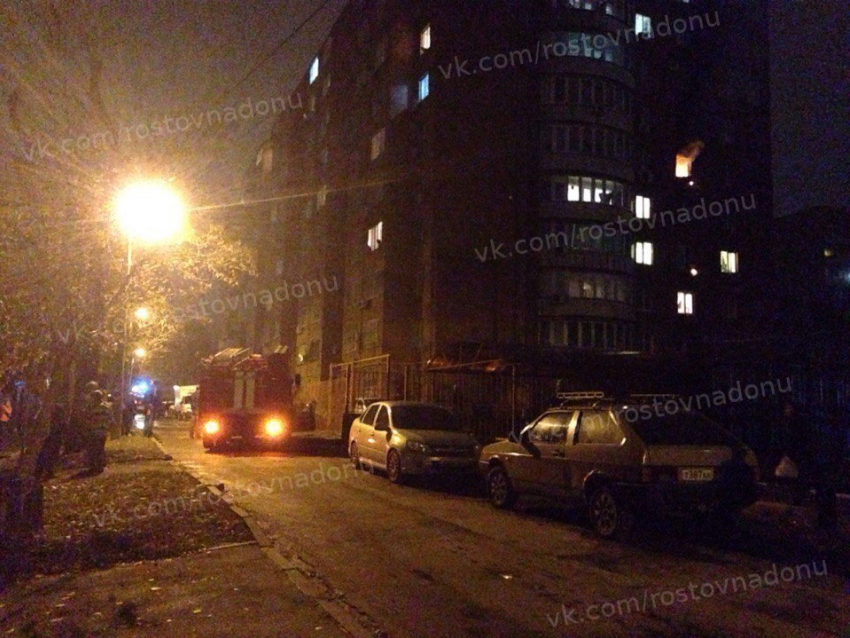 В Ростове в районе телевышки горела квартира 