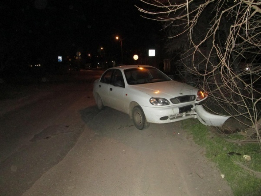 В Ростове водитель ЗАЗ, пытаясь избежать наезда на одного ребенка, сбил другого