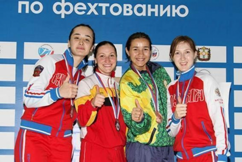 На чемпионате России по фехтованию дончанка Лариса Коробейникова взяла бронзу