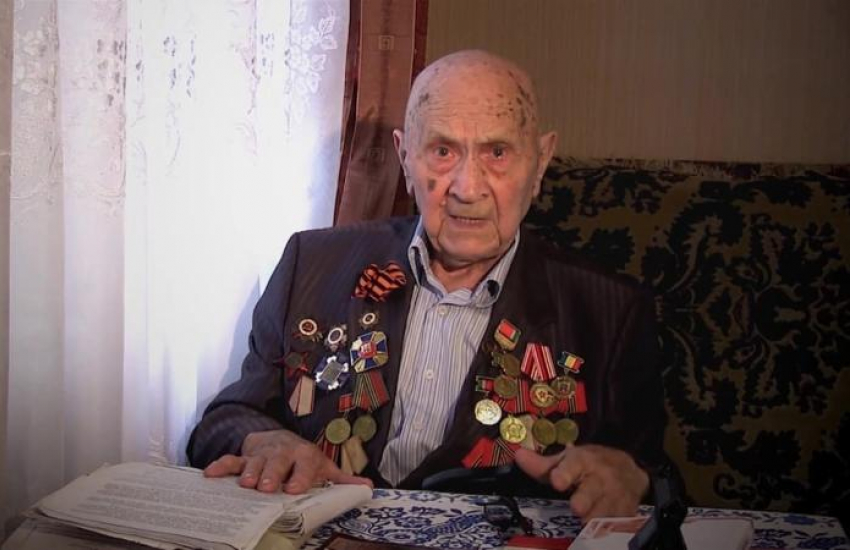 В Ростовской области ушел из жизни 102-летний фронтовик и журналист Григорий Пужаев  