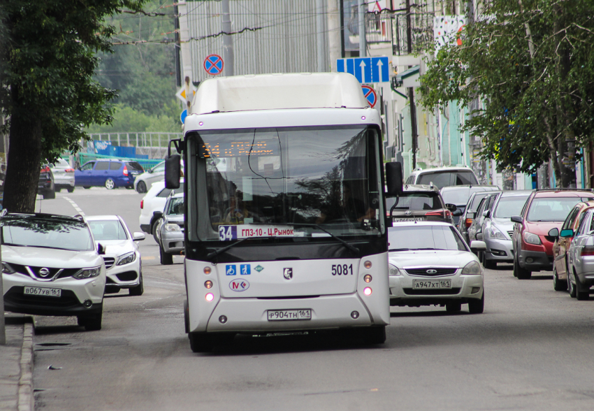 В Ростове на трех автобусных маршрутах сменится перевозчик