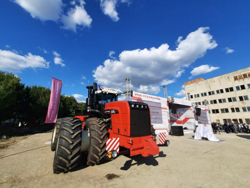 «Ростсельмаш» приступил к строительству в Ростове завода по выпуску тракторов и дорожной техники