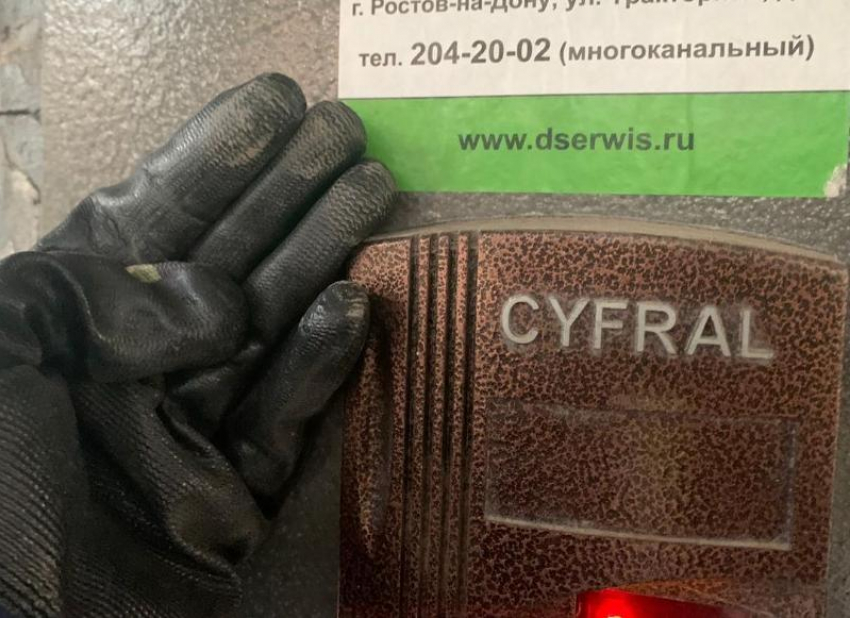 В Ростовской области выявлено 45 нарушений при дезинфекции подъездов