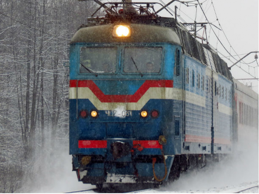Мужчина скончался после жуткого травмирования поездом в Ростовской области