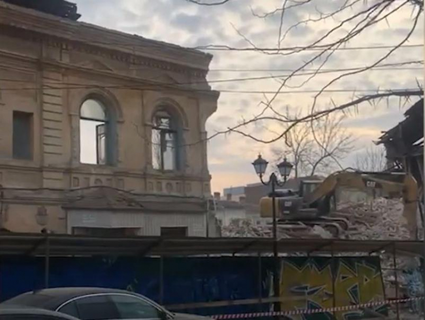 В Ростове-на-Дону сносят дом братьев Елицеров, который обещали сохранить