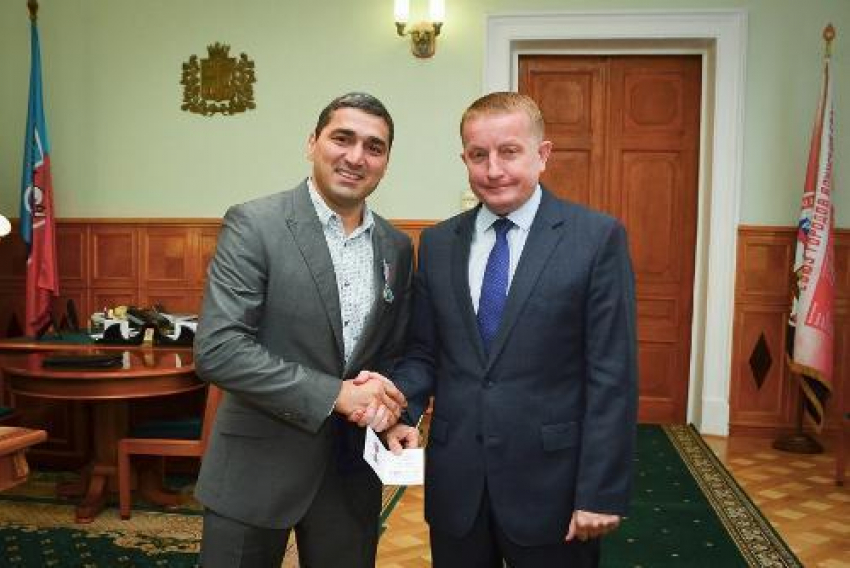 Послу ЧМ-2018 Вартересу Самургашеву вручили медаль