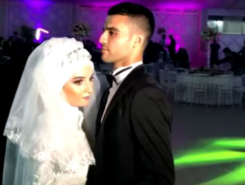 Курбан Бердыев поздравил на видео известного футболиста со свадьбой с Наргиз