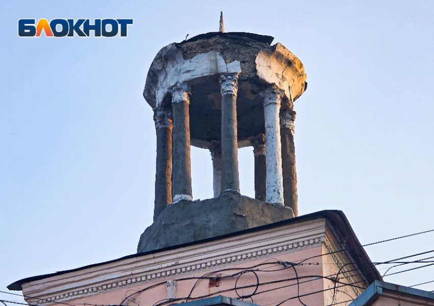 «Действий УК не видно»: ростовчане жалуются на обрушение декоративной ротонды 